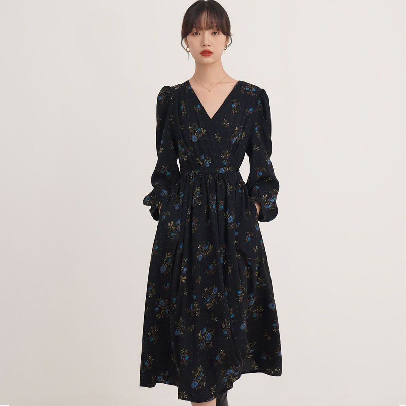 Bohemian Women Dresses Asual Floral Printed Woman Long Dress V-neck Mujer Vestidos Long Sleeve Loose A-Line Dress Elastic Waist