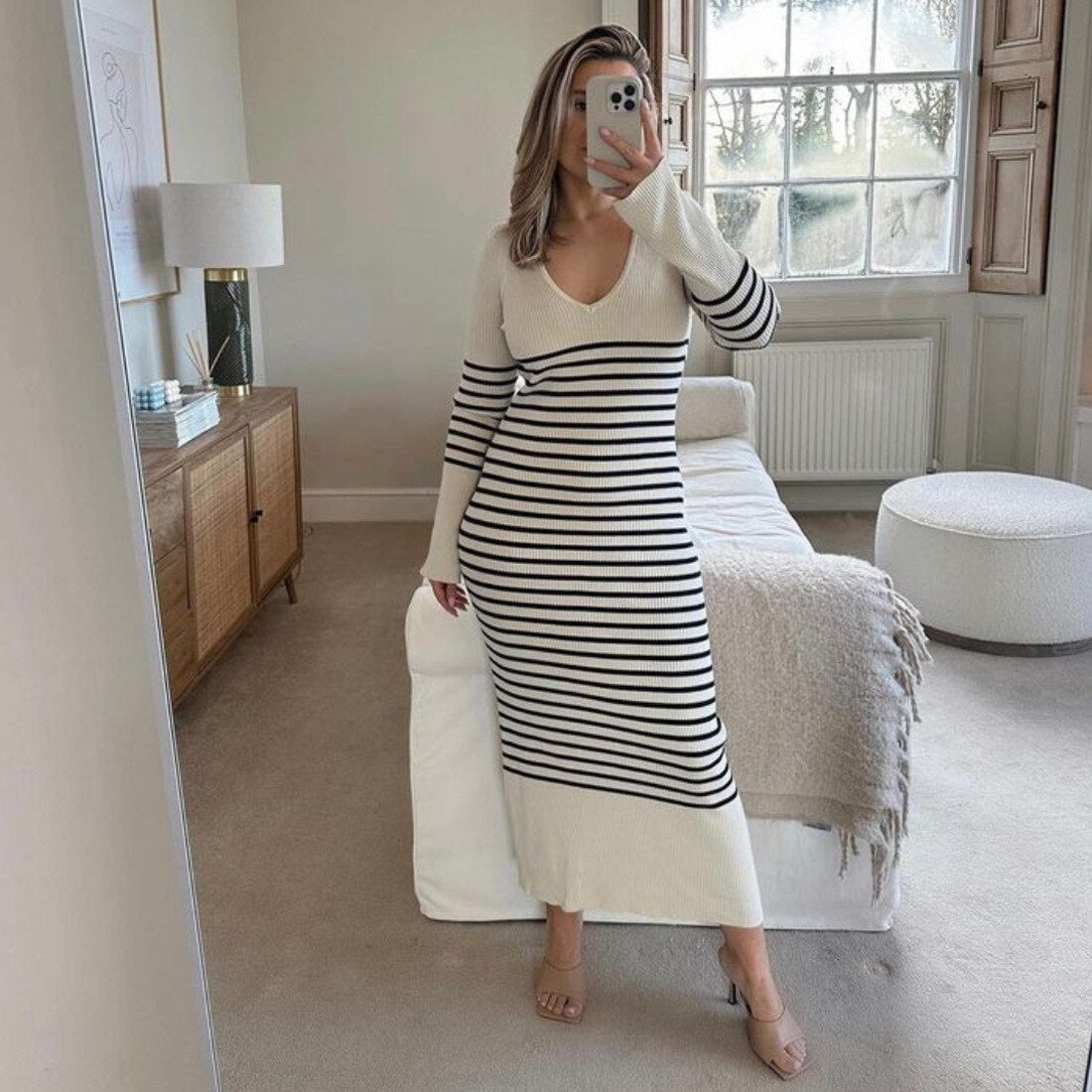 Black White Striped Knitted Maxi Dress for Women Elegant Long Sleeve Slim Sweater Dress Autumn Winter Causal Long Dress 2023
