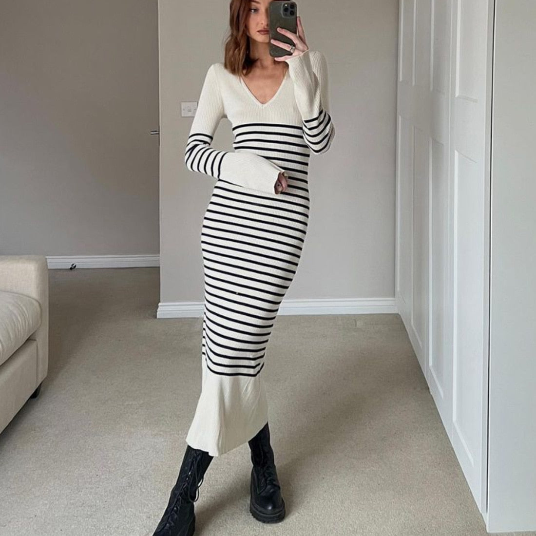 Black White Striped Knitted Maxi Dress for Women Elegant Long Sleeve Slim Sweater Dress Autumn Winter Causal Long Dress 2023